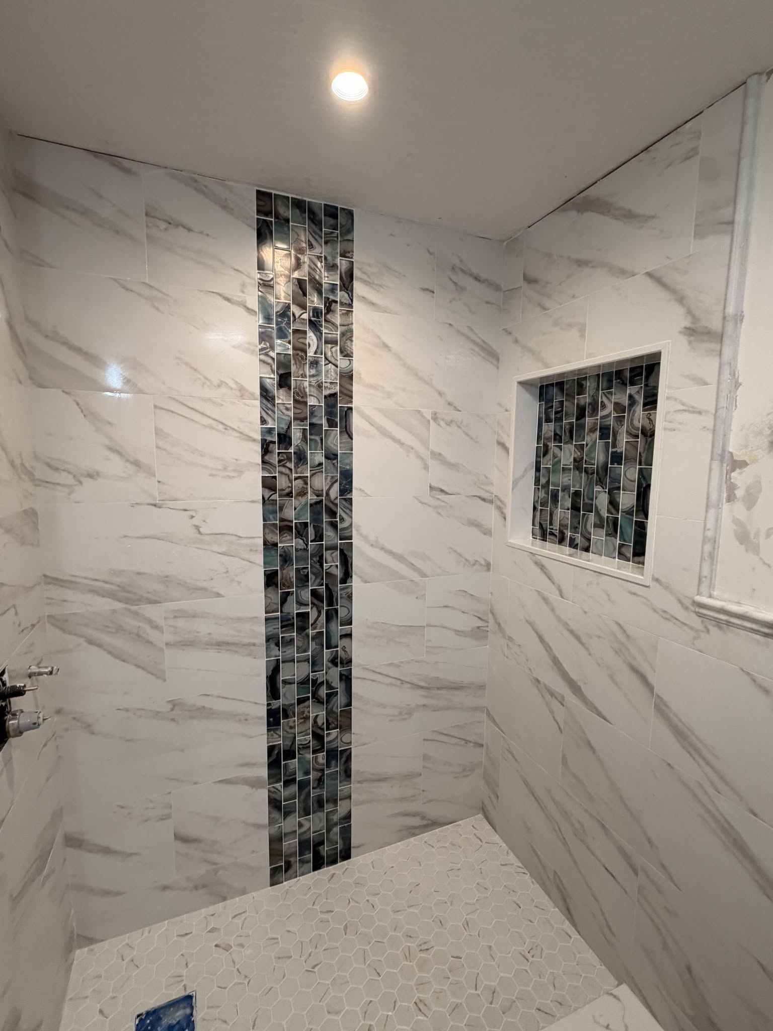 Detailed shower tile work